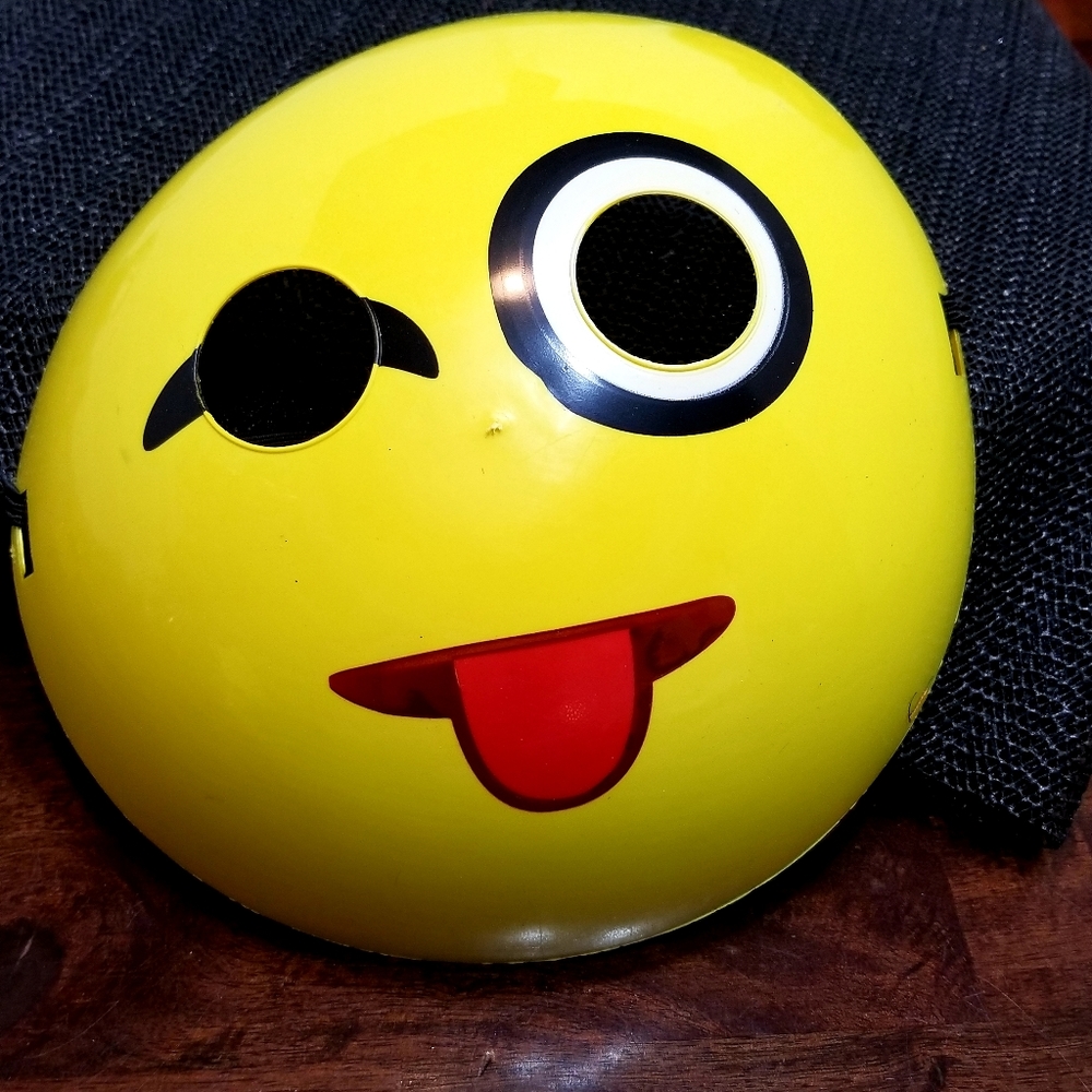 Emoji Emotional Mask